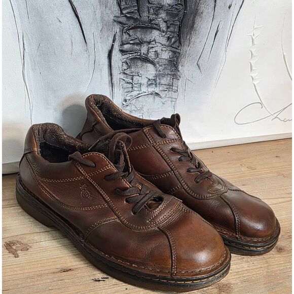 Dr Martens shoes - Picture 1 of 8